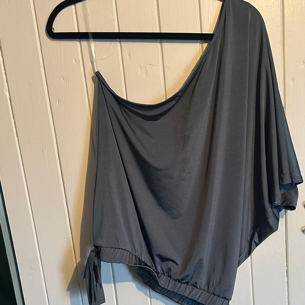 Daytrip Charcoal One-Shoulder Blouse